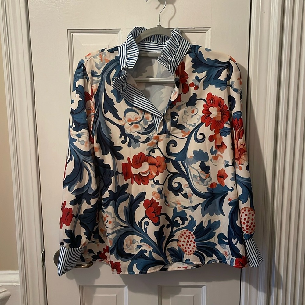 NWOT- No-Iron Multi Color Floral Blouse